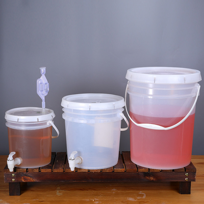 kopen Milieuvriendelijk 5L capaciteit brouwerijapparatuur Wijnvaten Plastic Enzyme Bucket Beer keg met kraan online vervaardiging