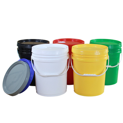 kopen 5 liter ronde plastic emmer met deksel voor lijm Foto's met plastic materiaal online vervaardiging